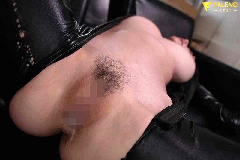 手足を拘束されても睨み返してくる気の強いエージェントは、生中出しで何度膣イキしても心までは堕とさない 深田えいみ 2,235 13