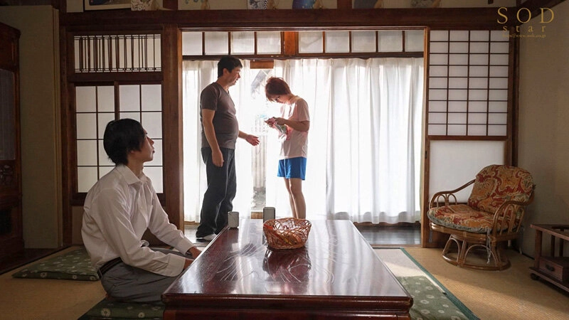 -V 突然、弟が数年ぶりに帰省した。実家暮らしの私は三十路なのに未だ家事手伝い(ニート)で恥ずかしかった。 アラサー喪女ニート 隠れエロ尻の姉(30) 紗倉まな 【AV debut 12周年記念 特典映像付き】