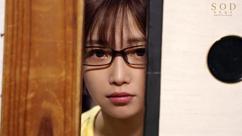 -V 突然、弟が数年ぶりに帰省した。実家暮らしの私は三十路なのに未だ家事手伝い(ニート)で恥ずかしかった。 アラサー喪女ニート 隠れエロ尻の姉(30) 紗倉まな 【AV debut 12周年記念 特典映像付き】