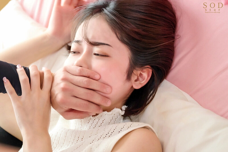 デート×××。信頼していた同じ大学の映画サークルの男子たちに襲われて、喉奥まで何度もイラマチオされて、中出しされました… MINAMO 7,070 56