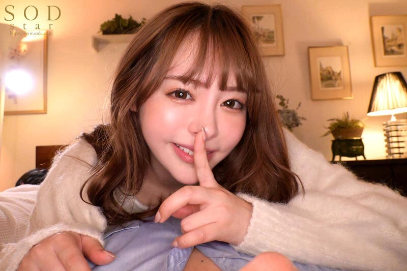 超至近距離で僕を誘惑してくる親友の彼女と…声が出せない密室、親友はすぐそこ！バレたら終わりなのに精子が止まりません…。小倉由菜 5,060 45