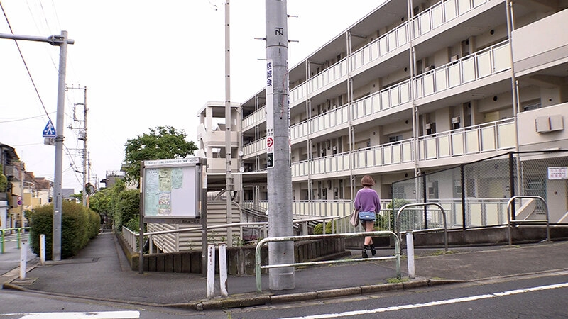 背徳ギャル団地妻、ヤンキー旦那の弟を誘惑してヤリまくった3日間 長瀬麻美